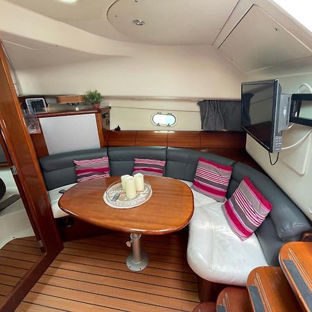לה רושל Une Nuit Sur Un Magnifique Bateau Linge Et Menage Inclus - Boat Paradise La Rochelle מראה חיצוני תמונה